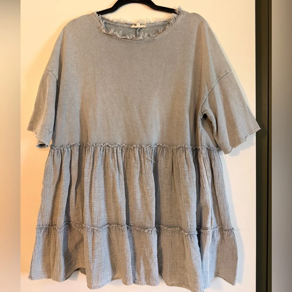 Easel flowy top - Picture 1 of 3